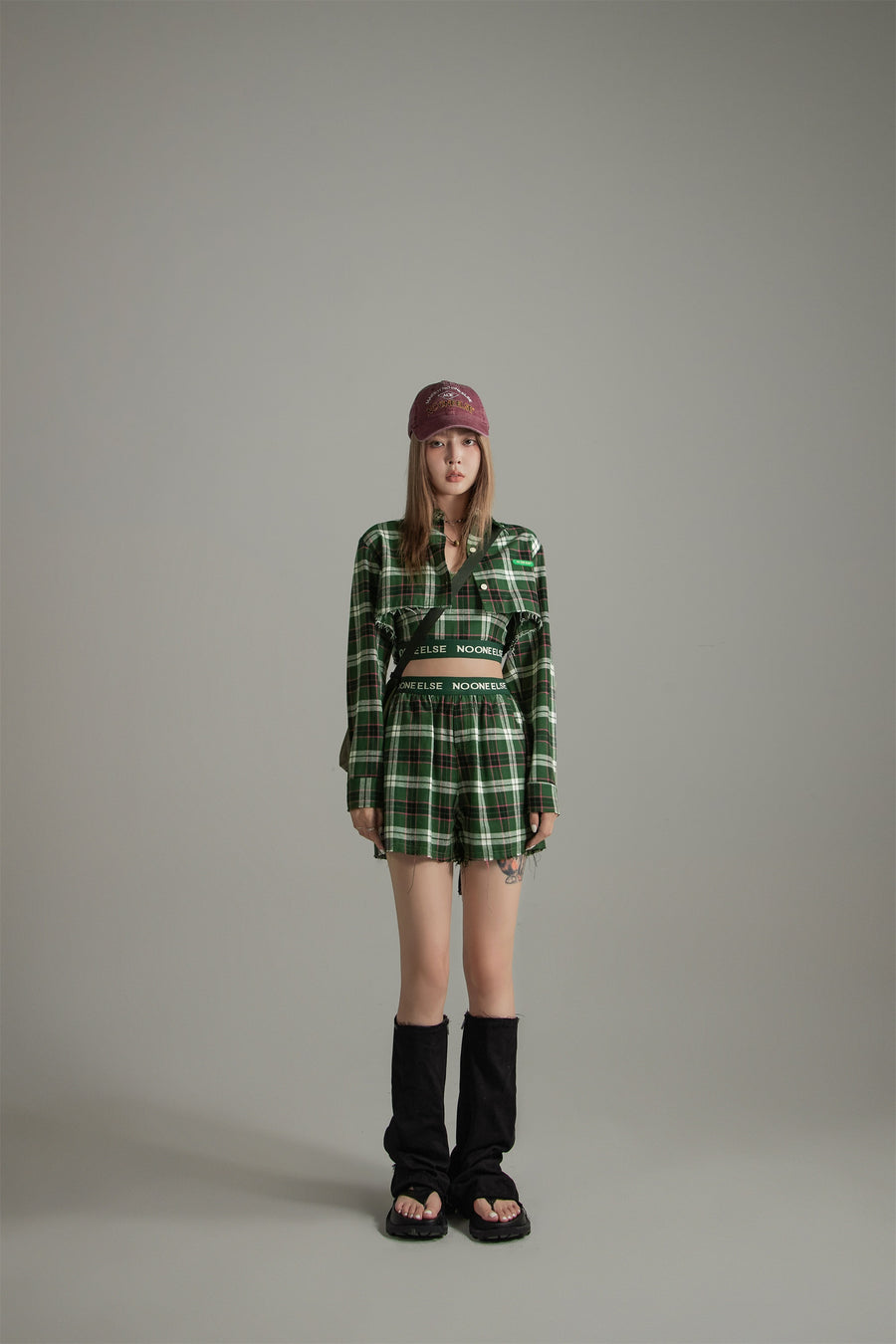 CHUU Scottish Check Raw Hem Shorts