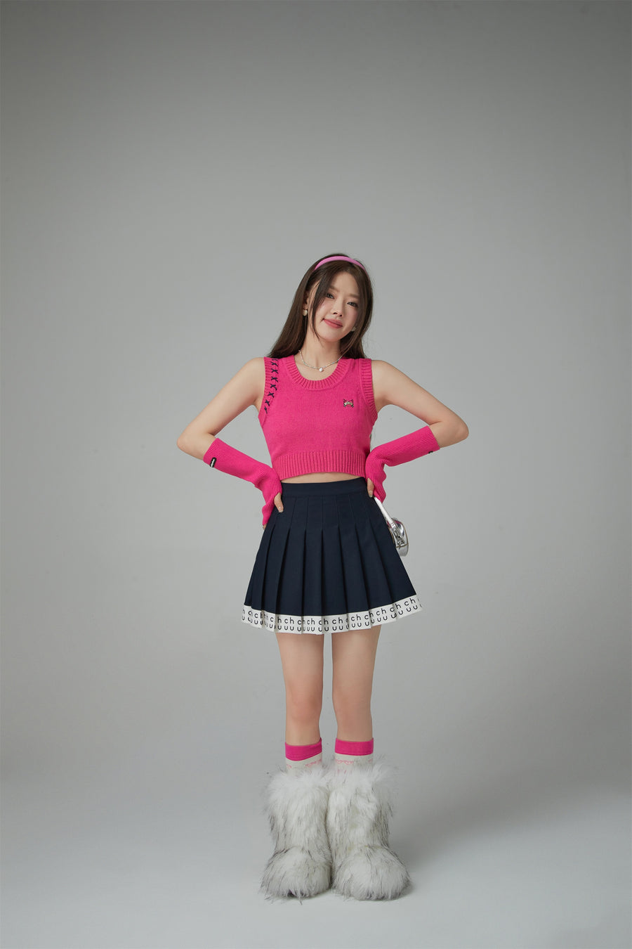 CHUU Stitches Knit Crop Top