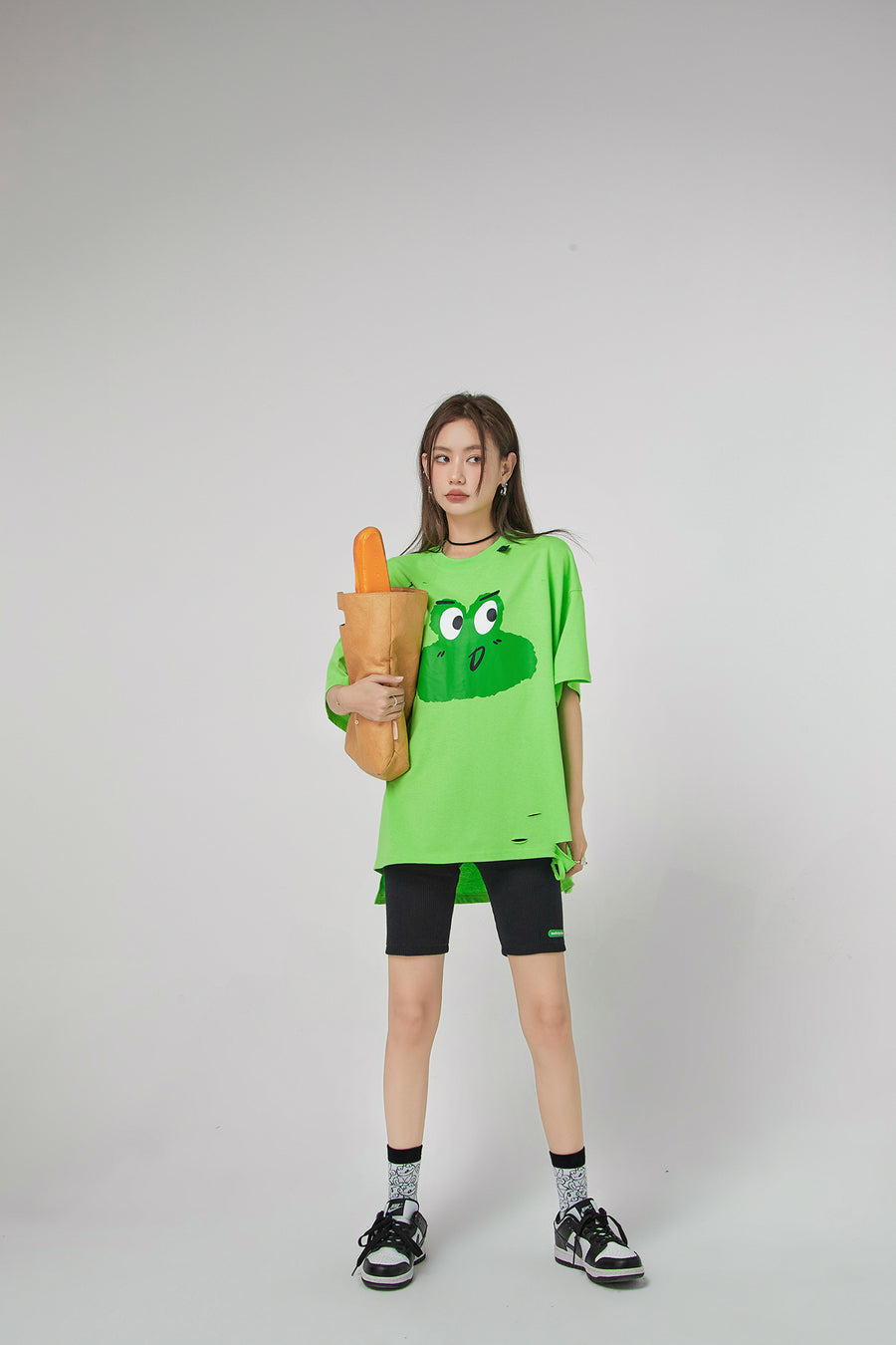 CHUU Frog With Moods Damage T-Shirt