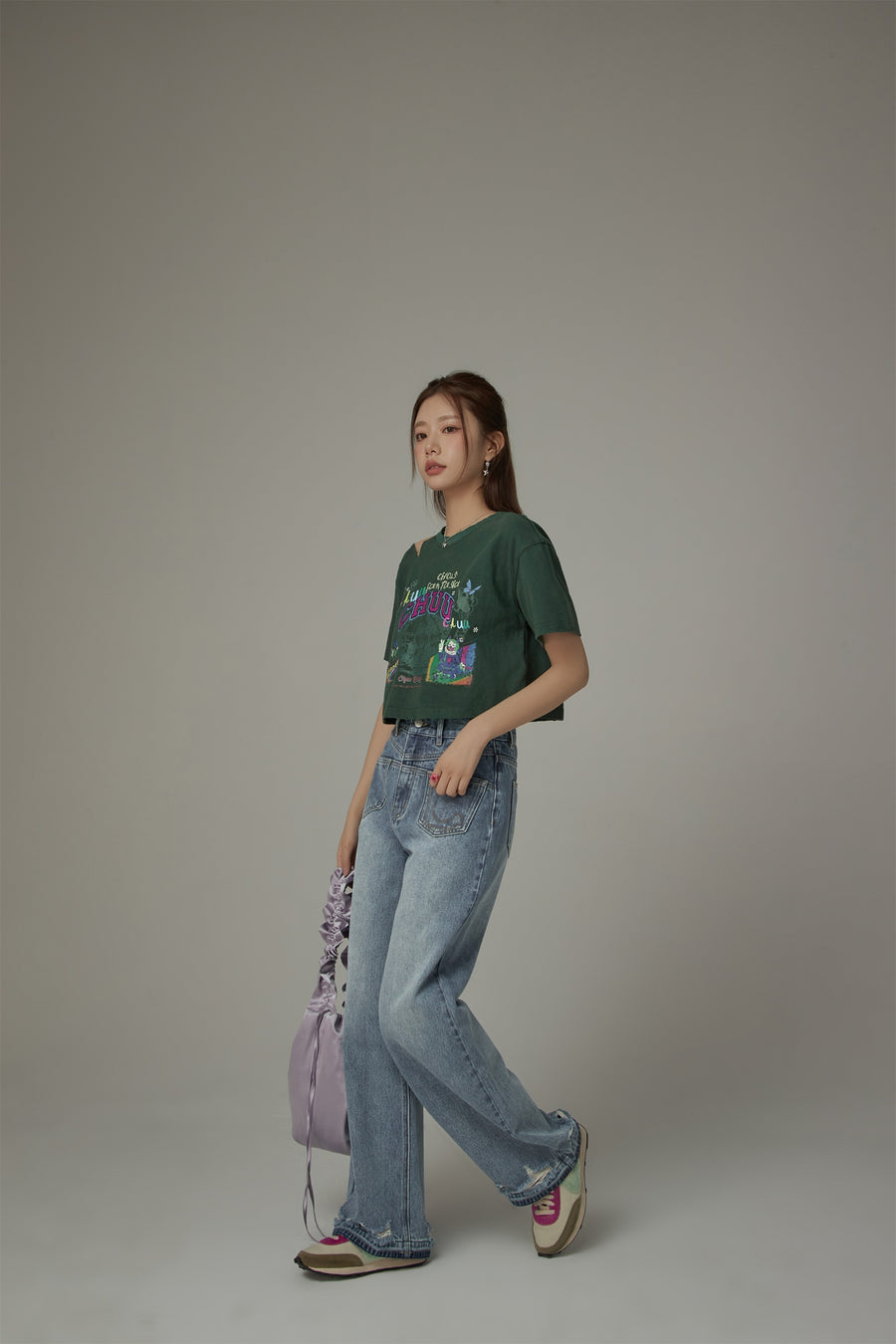 CHUU Open Shoulder Circus Loose Fit T-Shirt