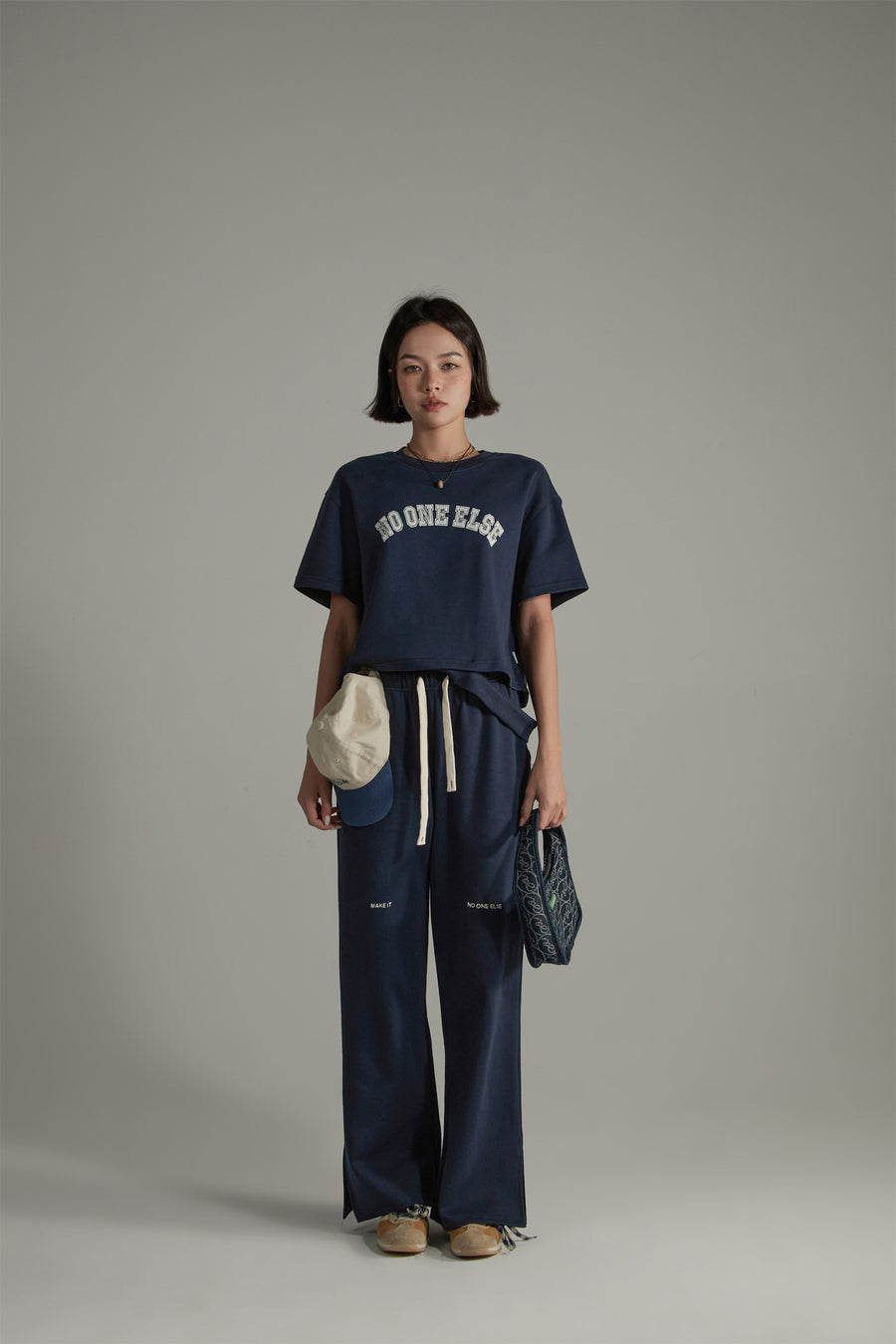 CHUU Side Slits Straight Jogger Pants