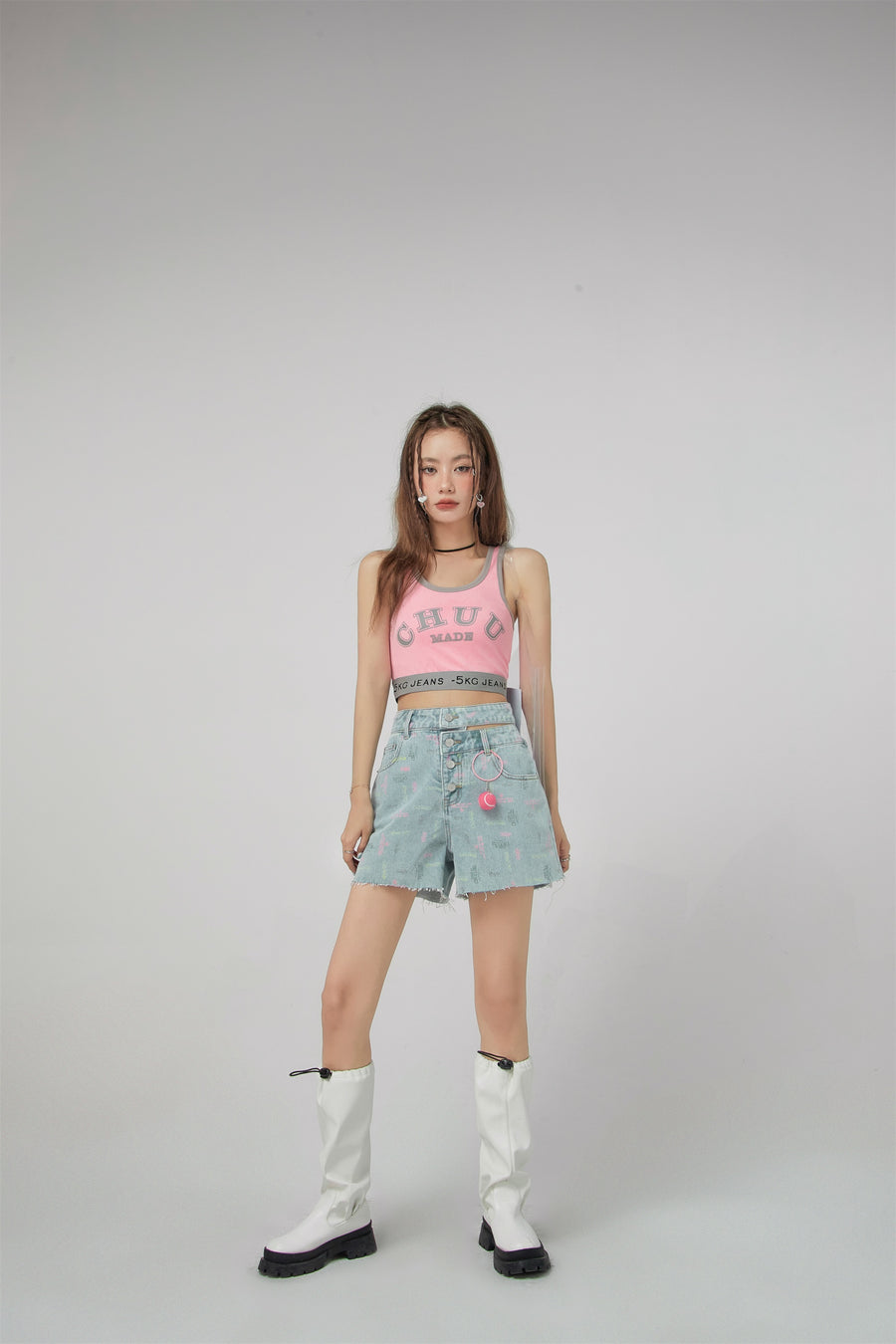 CHUU Front Buttons Cutout Denim Shorts