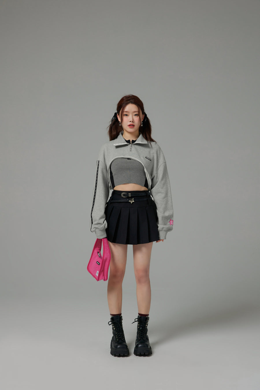 CHUU Playing It Cool Maxi Crop Half Zip-Up Sweatshirt