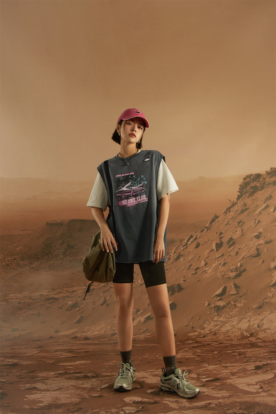 CHUU Distressed Printed Car Loose Fit T-Shirt