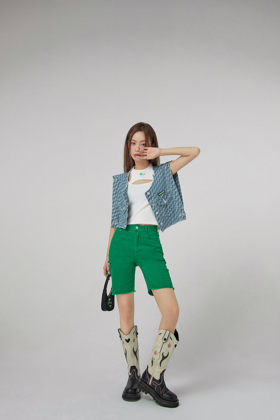 CHUU Side Cutout Denim Bermuda Shorts