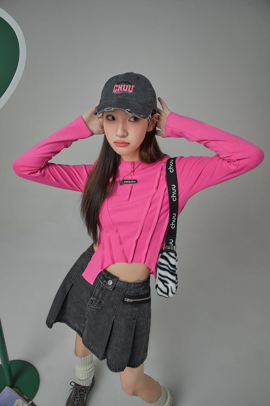 CHUU Unbalanced Long Sleeve T-Shirt