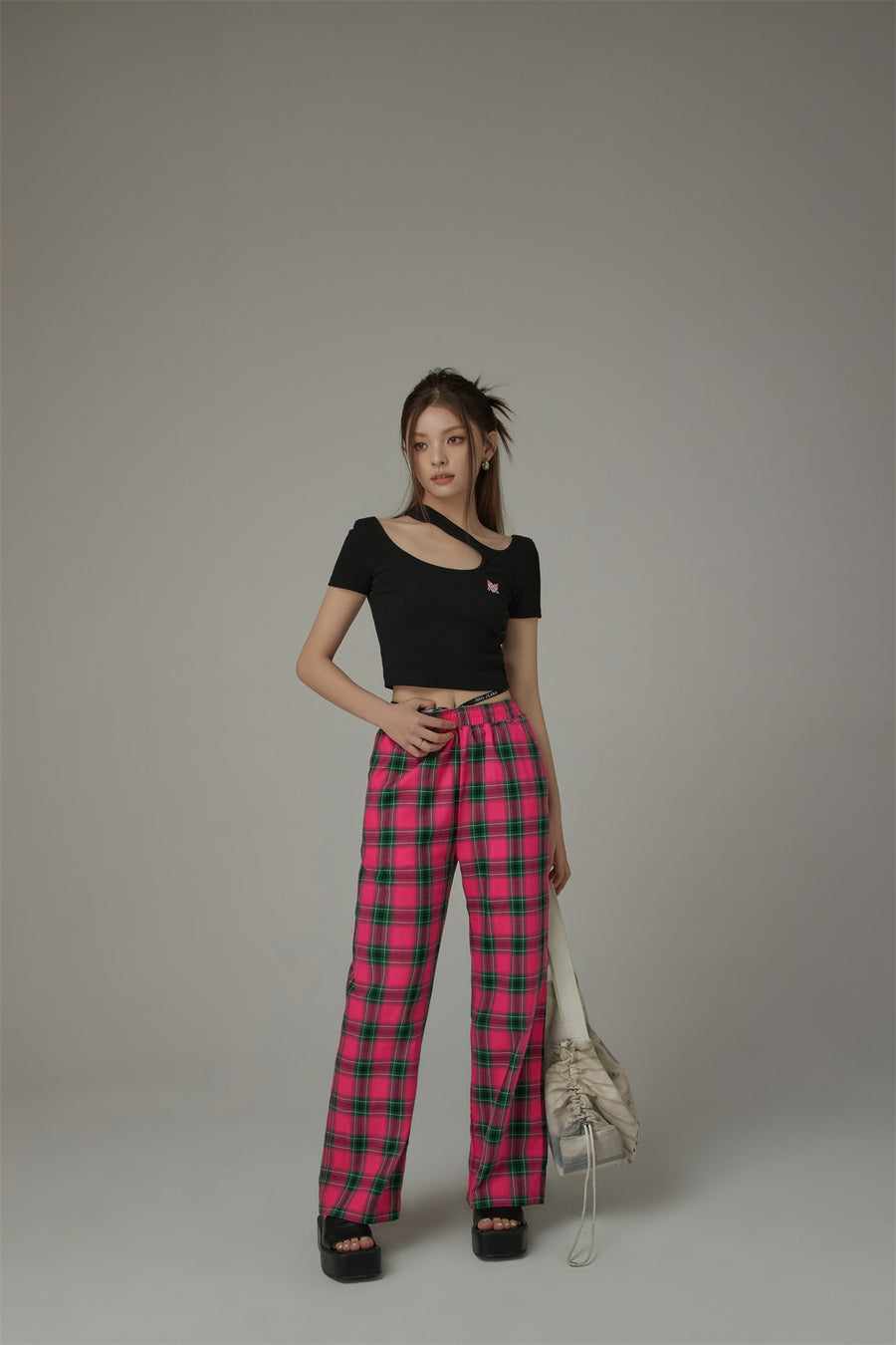 CHUU Check Wide Pants