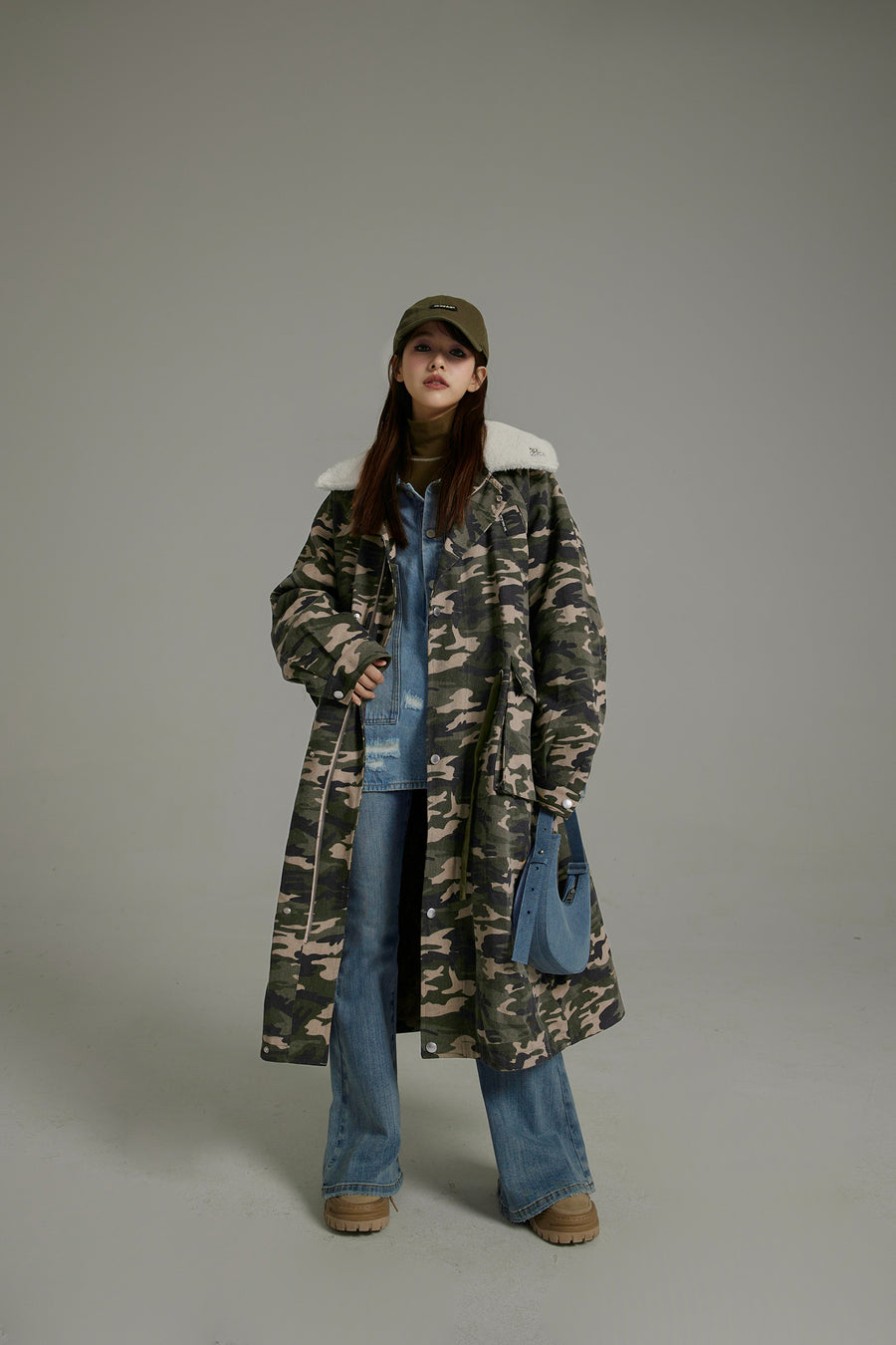 CHUU Camo Loose Fit Dumble Collar Coat