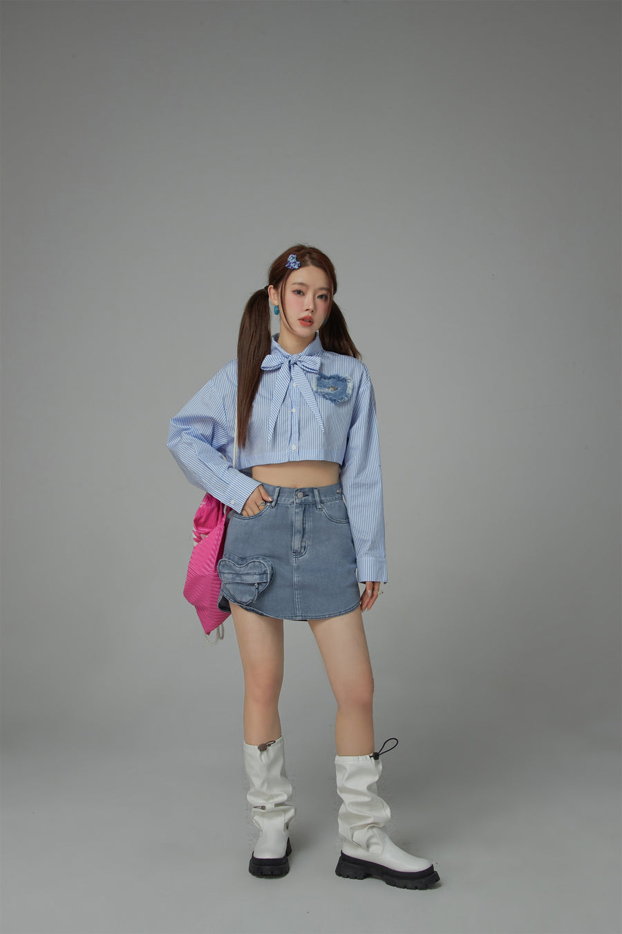 CHUU Heart Denim Pocket Stripe Crop Shirt