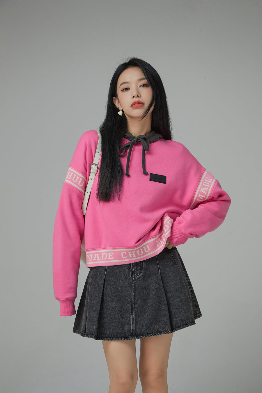 CHUU Solid Color Round Neck Sweatshirt