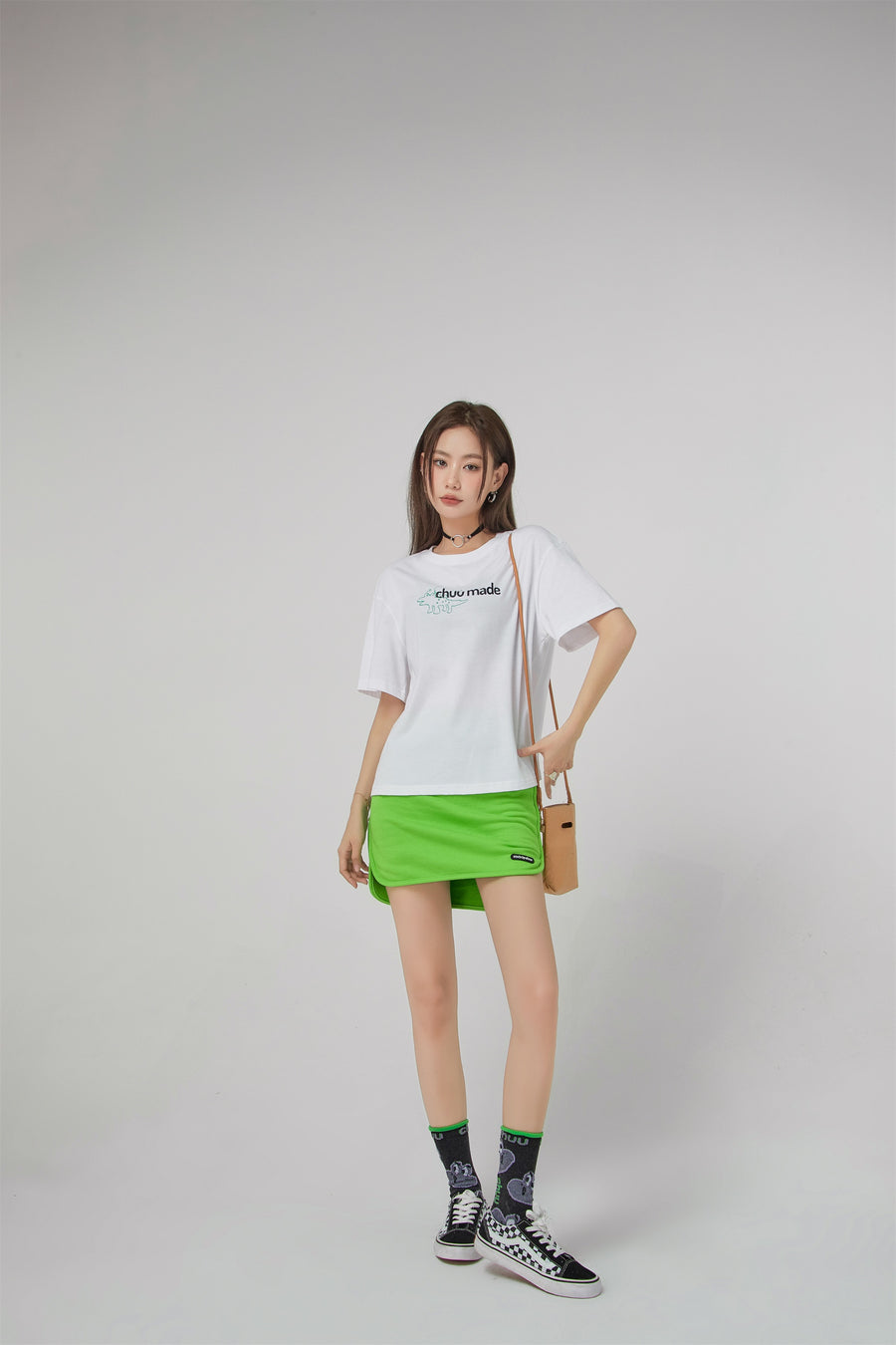 CHUU Chuumade Logo Simple T-Shirt