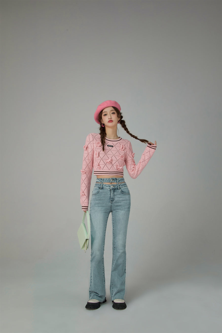 CHUU Lovely Flowers Crop Knit Top