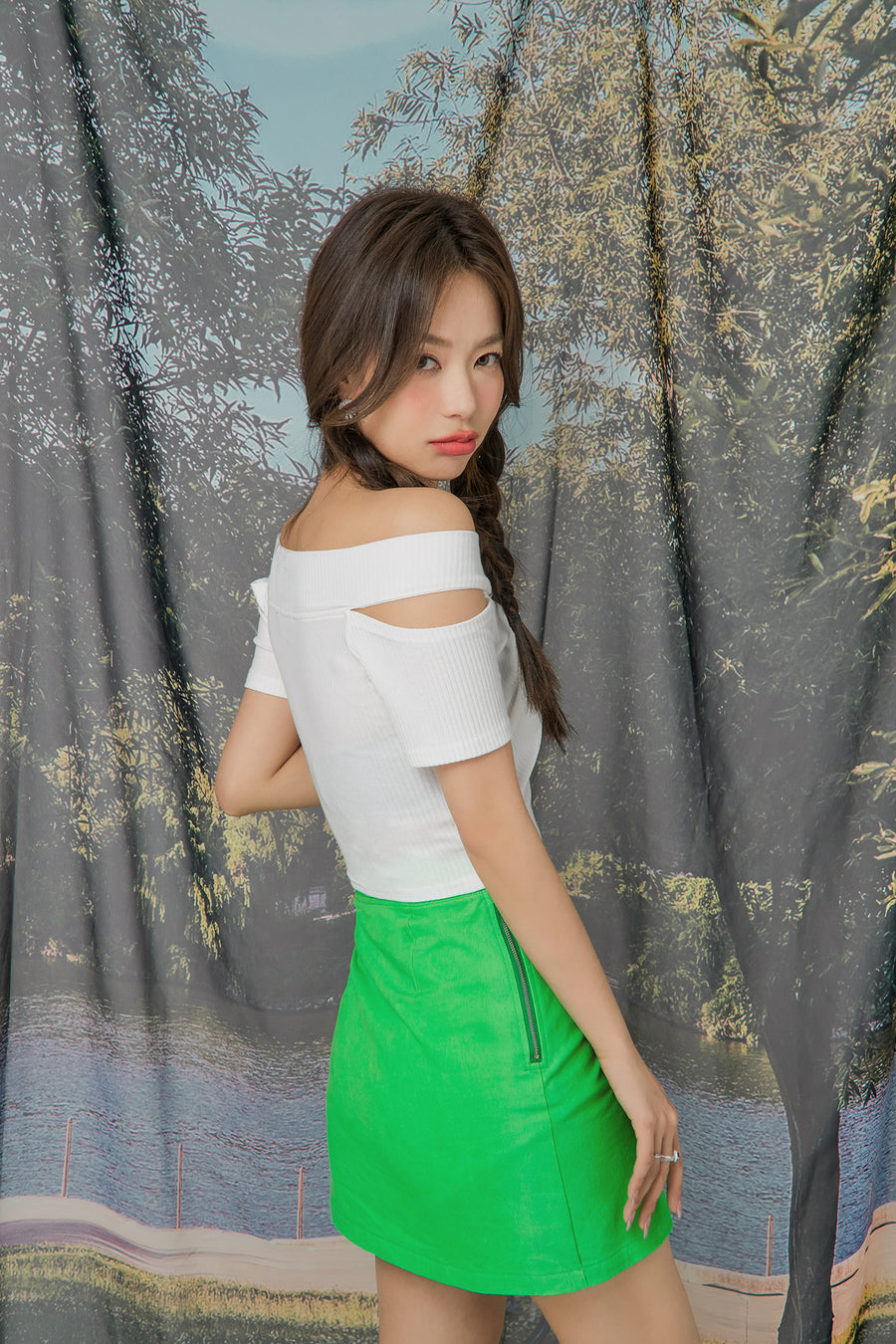 CHUU Shirring Off Shoulder T-Shirt