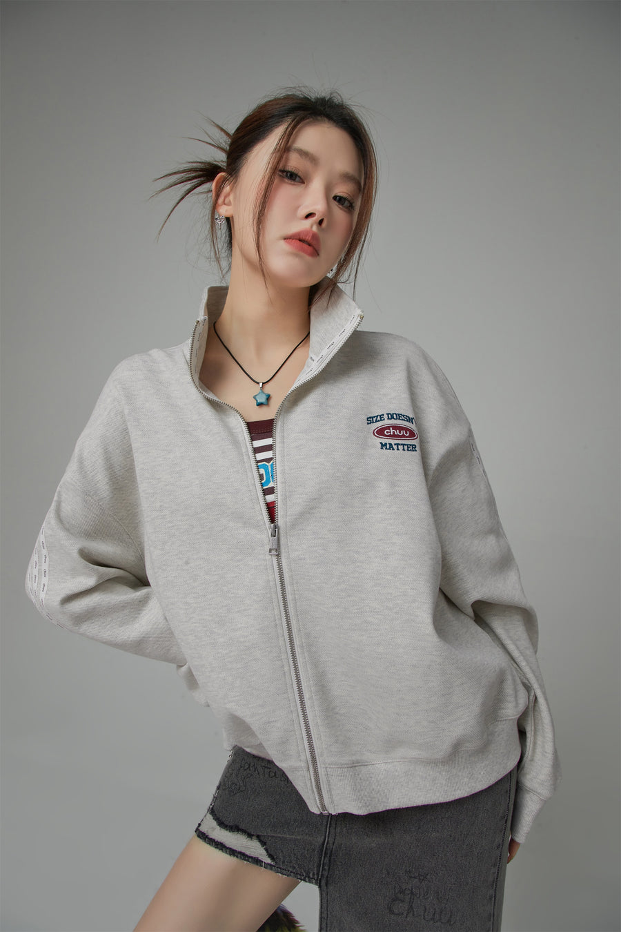 CHUU High Neck Zip-Up