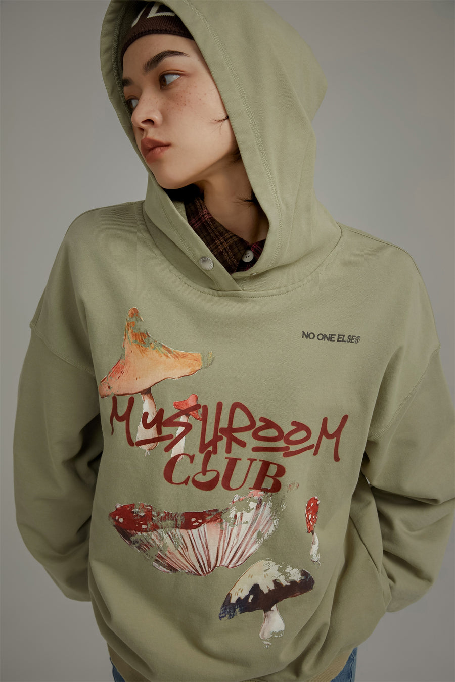 CHUU Mushroom Club Loose Fit Hoodie