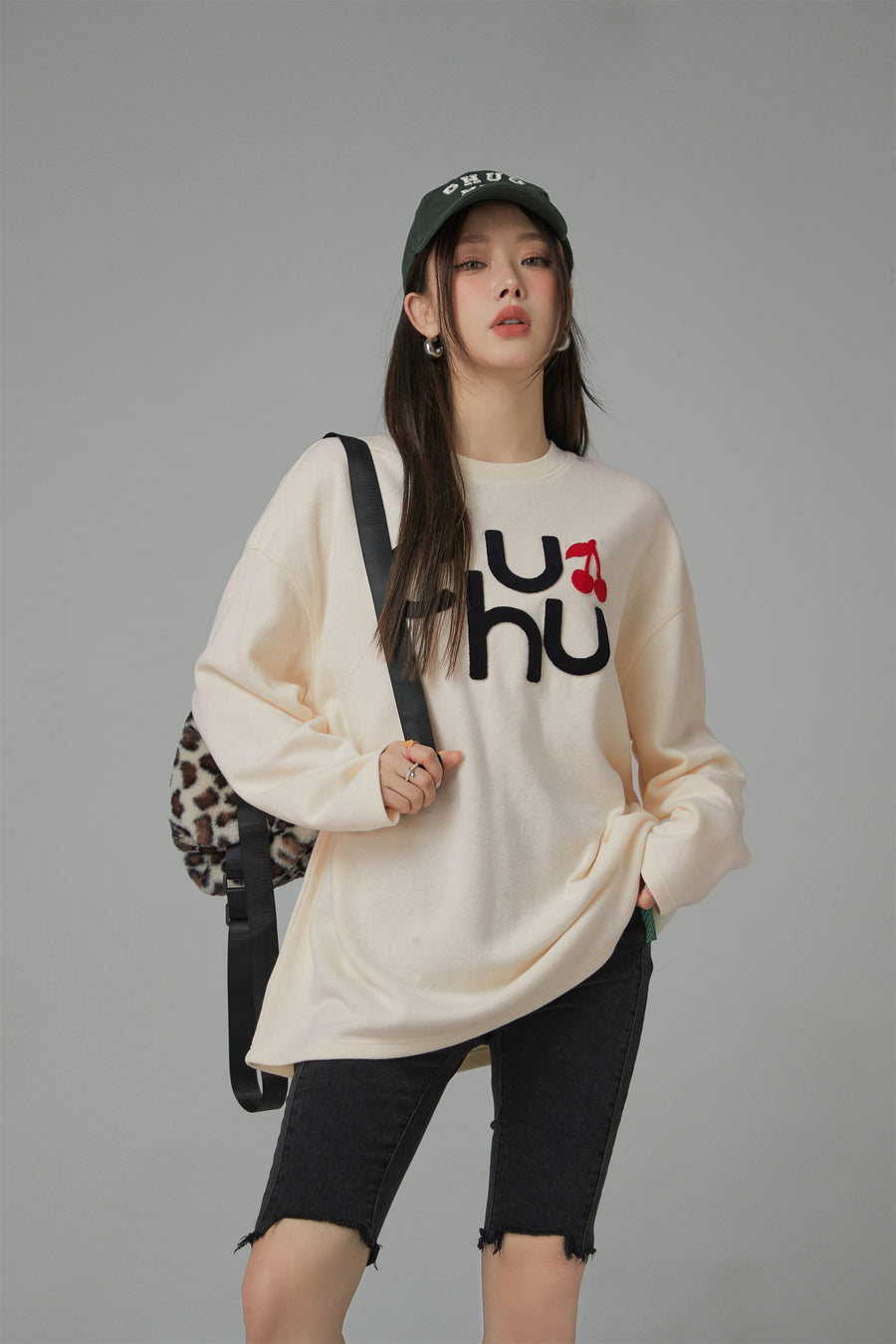 CHUU Smile Magnet Cherry Sporty Loose Fit T-Shirt