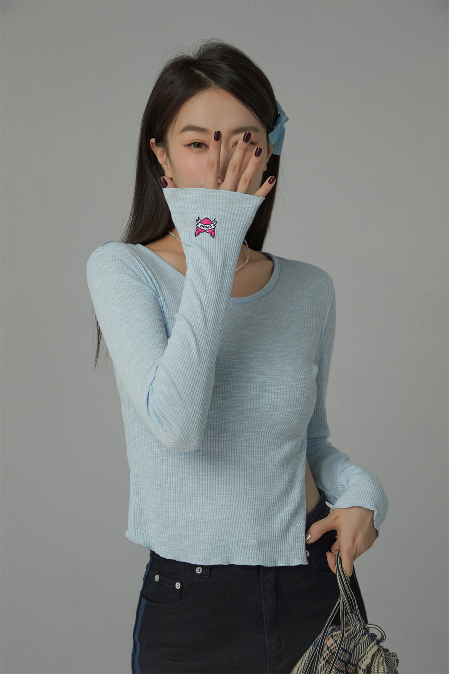 CHUU Slim Side Slit Long Sleeve T-Shirt