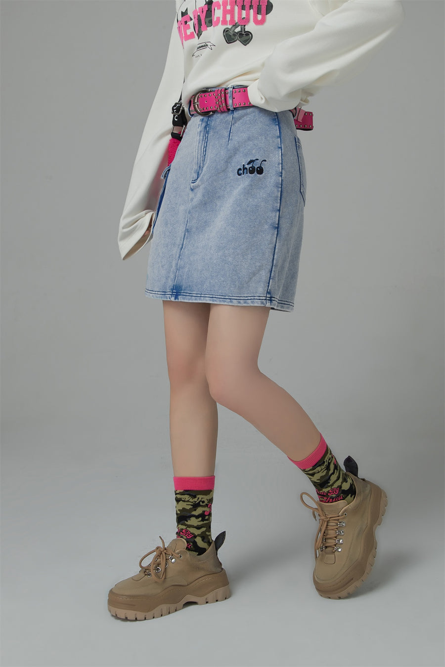 CHUU One Thing About Me High-Waist A-Line Denim Skirt