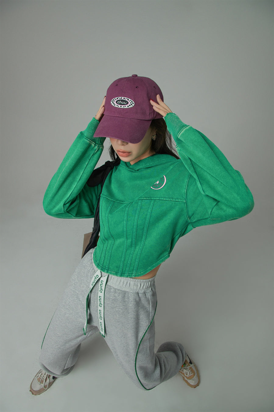 CHUU Chuu Secret Crop Hoodie