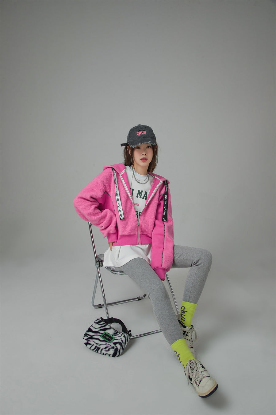 CHUU Miss Sporty Cropped Hoodie