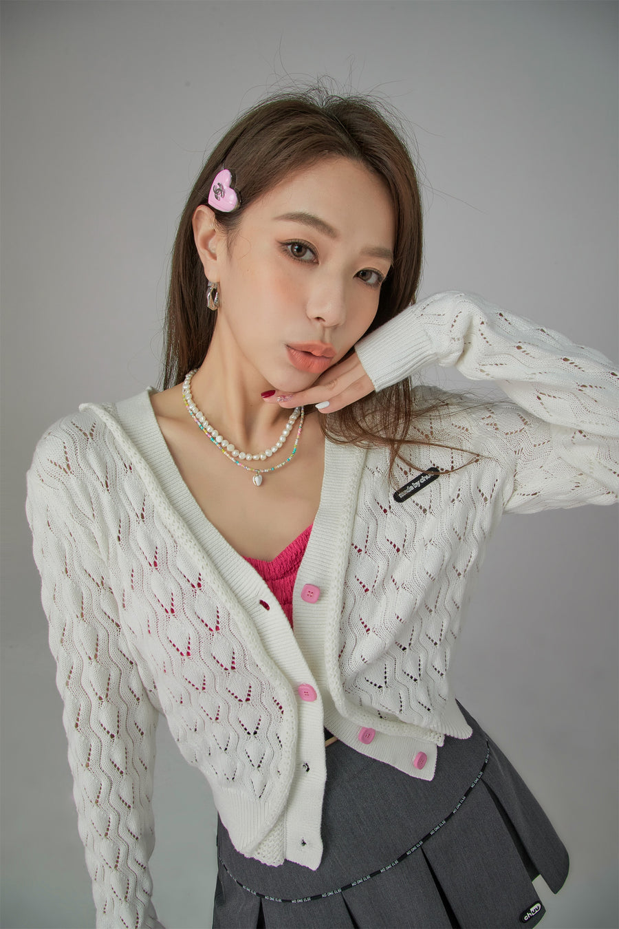 CHUU Lovely Crochet V-Neck Cardigan