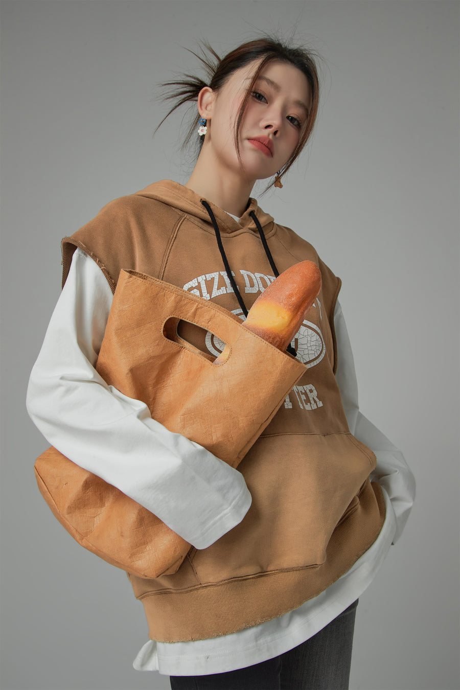 CHUU Size Doesnt Matter Cotton Sleeveless Hoodie