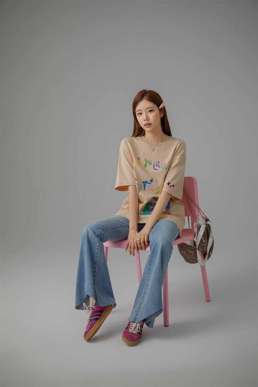 CHUU Circus Character Loose-Fit T-Shirt