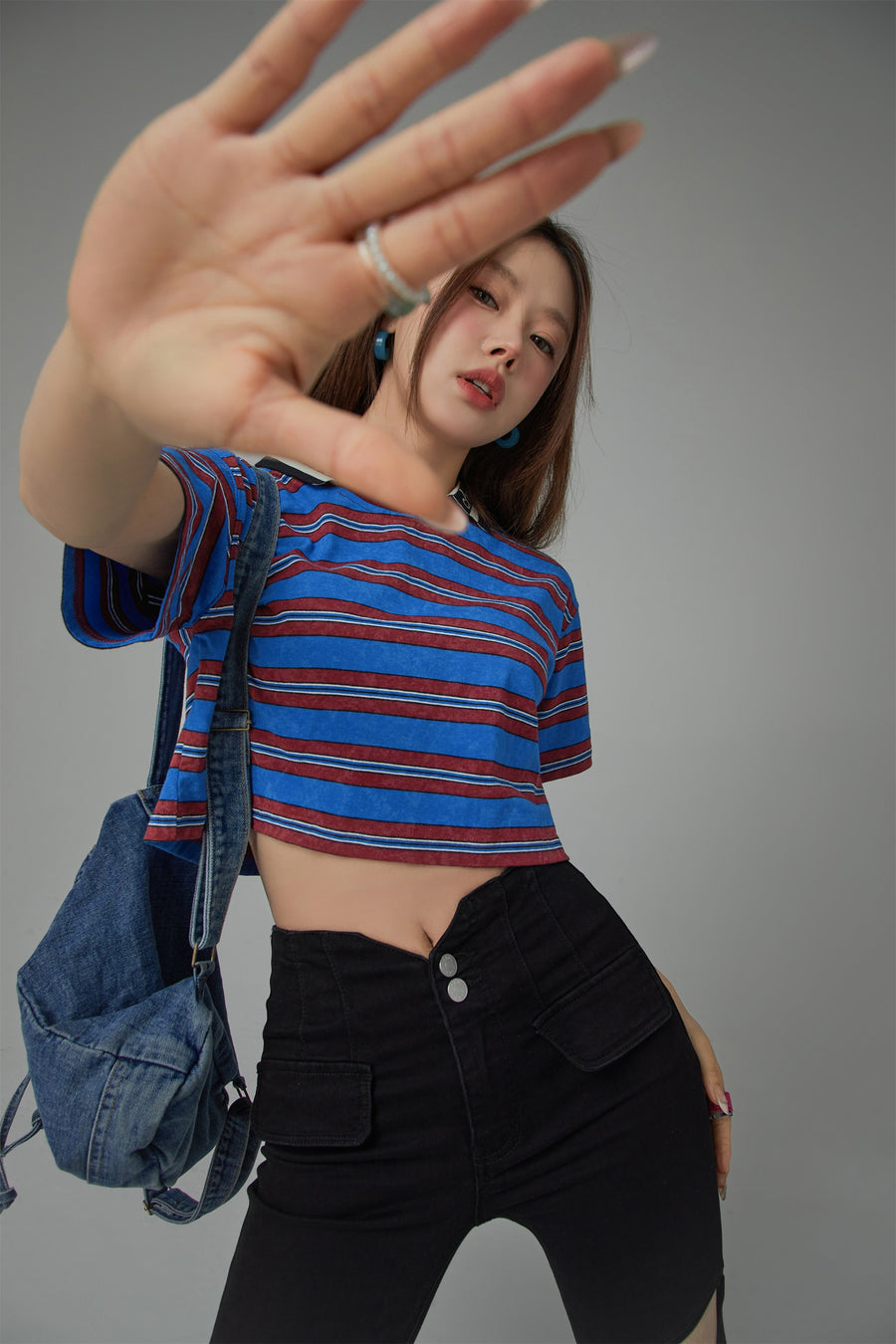 CHUU Striped Cropped T-Shirt