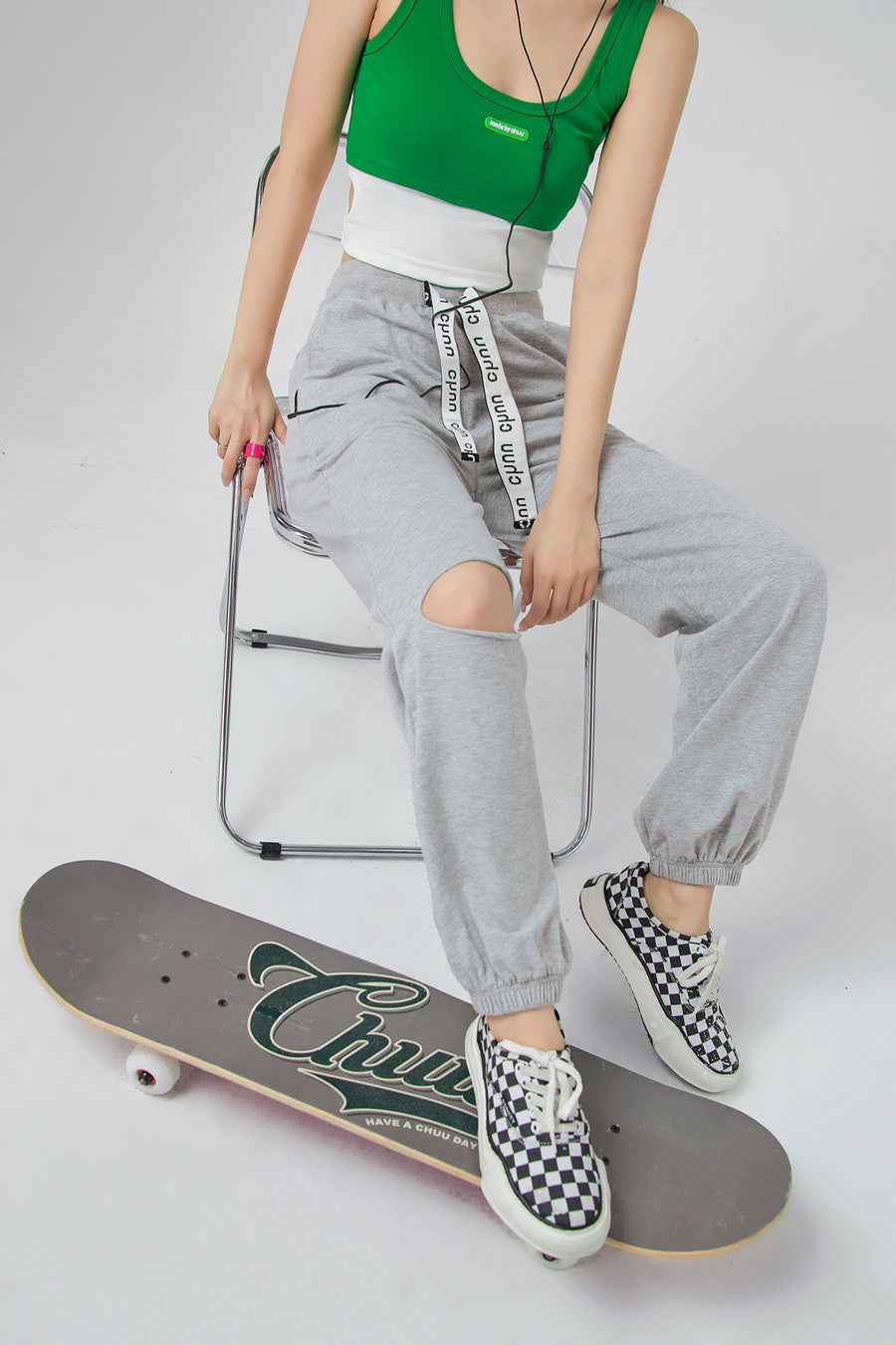 CHUU Slit Back Jogger Pants