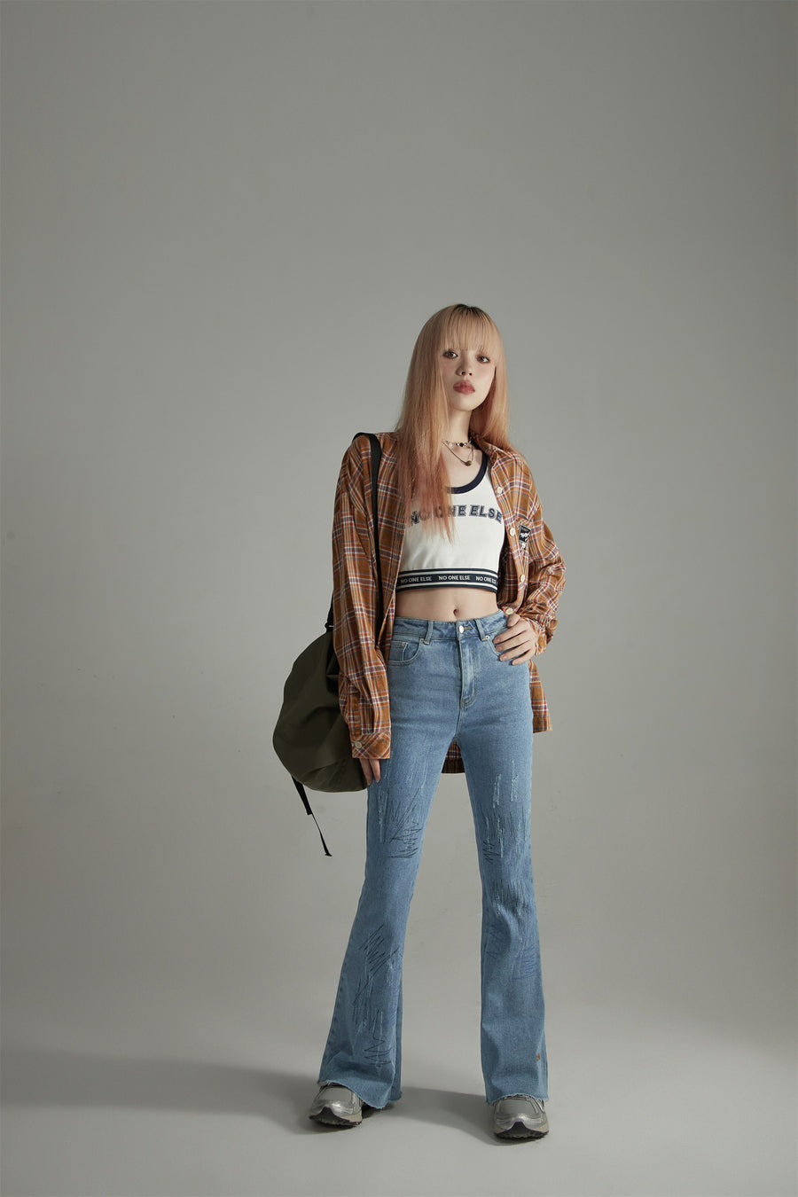 CHUU Slim Bootcut Denim Jeans