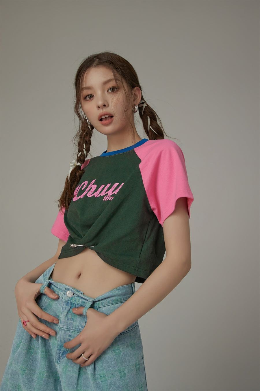 CHUU Contrast Raglan Cropped T-Shirt