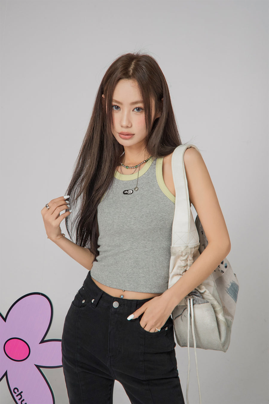 CHUU Color Matching Simple Logo Sleeveless Top