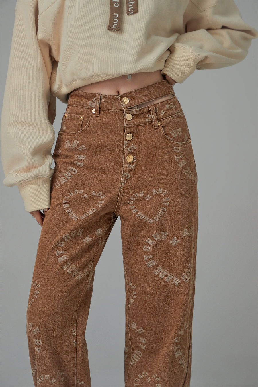 CHUU Waist Cutout Heart Print Wide Jeans