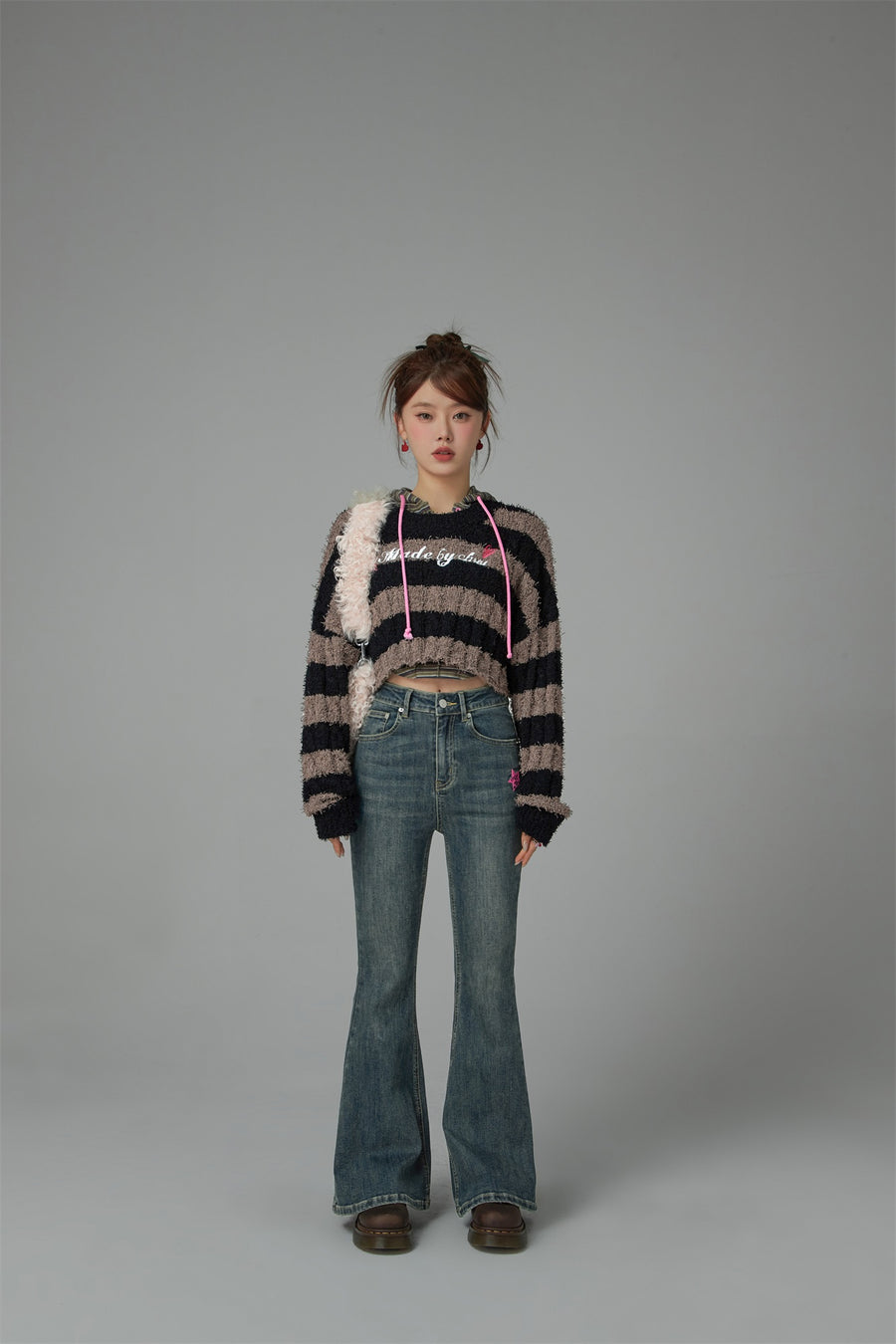 CHUU Pretty Bold Striped Cropped Knit Sweater