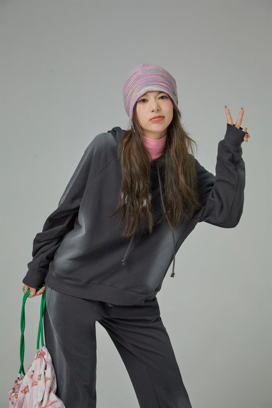 CHUU Airbrush Gradient Oversized Hoodie