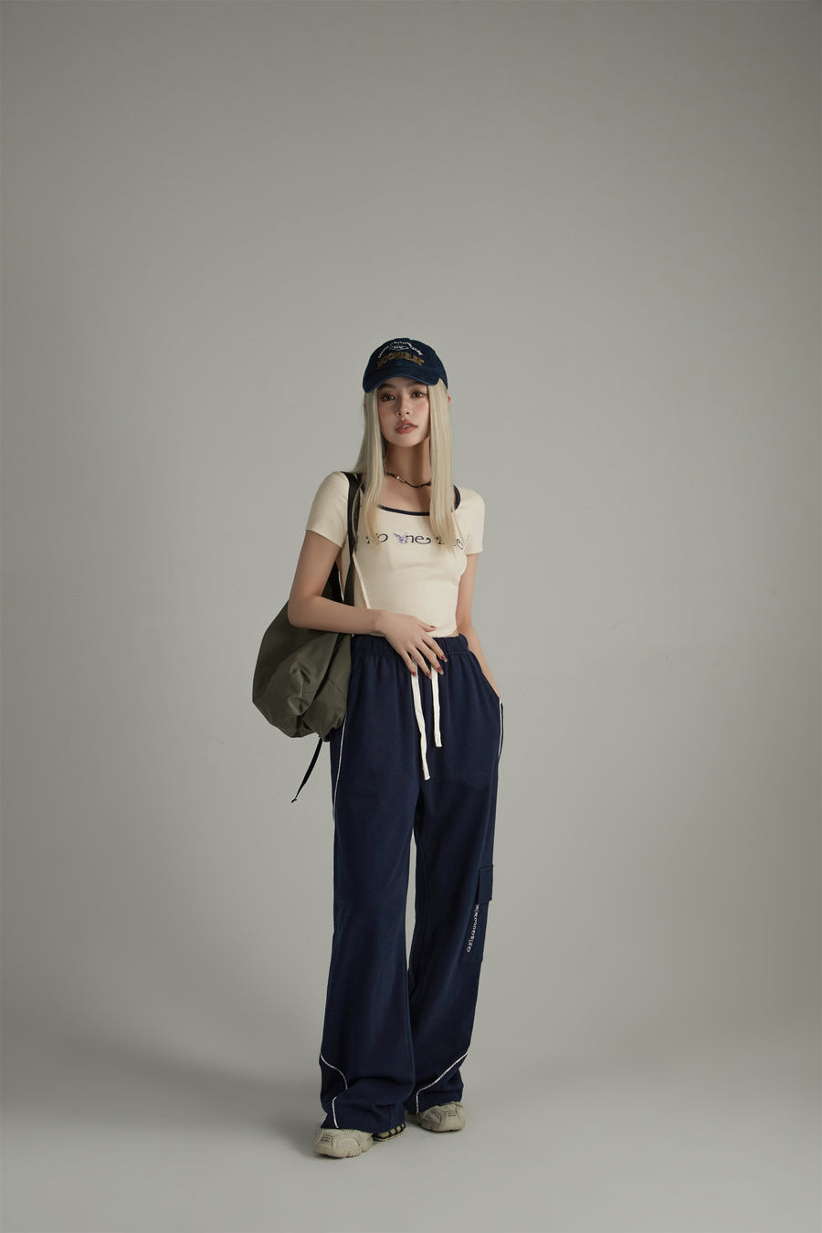 CHUU String Cargo Wide Pants