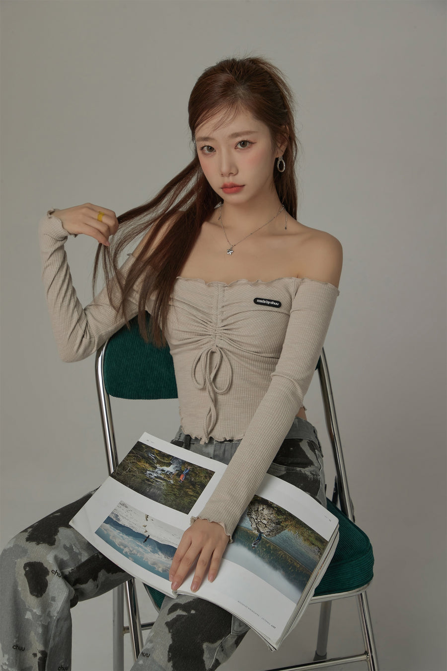 CHUU Shirring Off-Shoulder Top