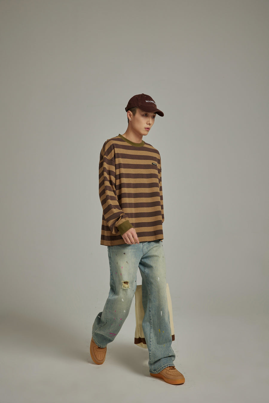 CHUU Stripe Color Sweatshirt