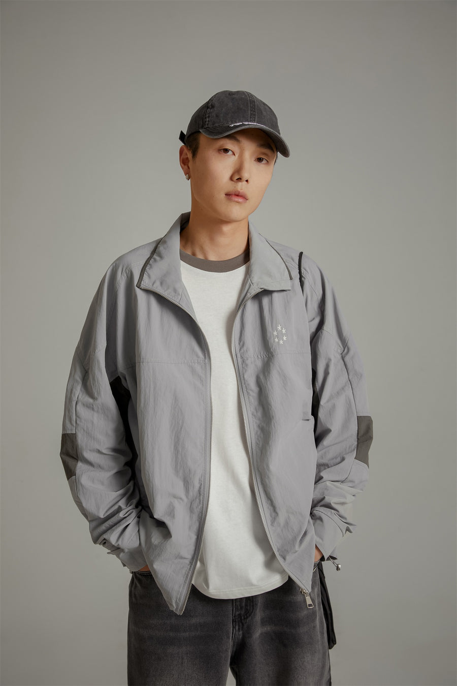 CHUU Star Circle Zip-Up Field Jacket