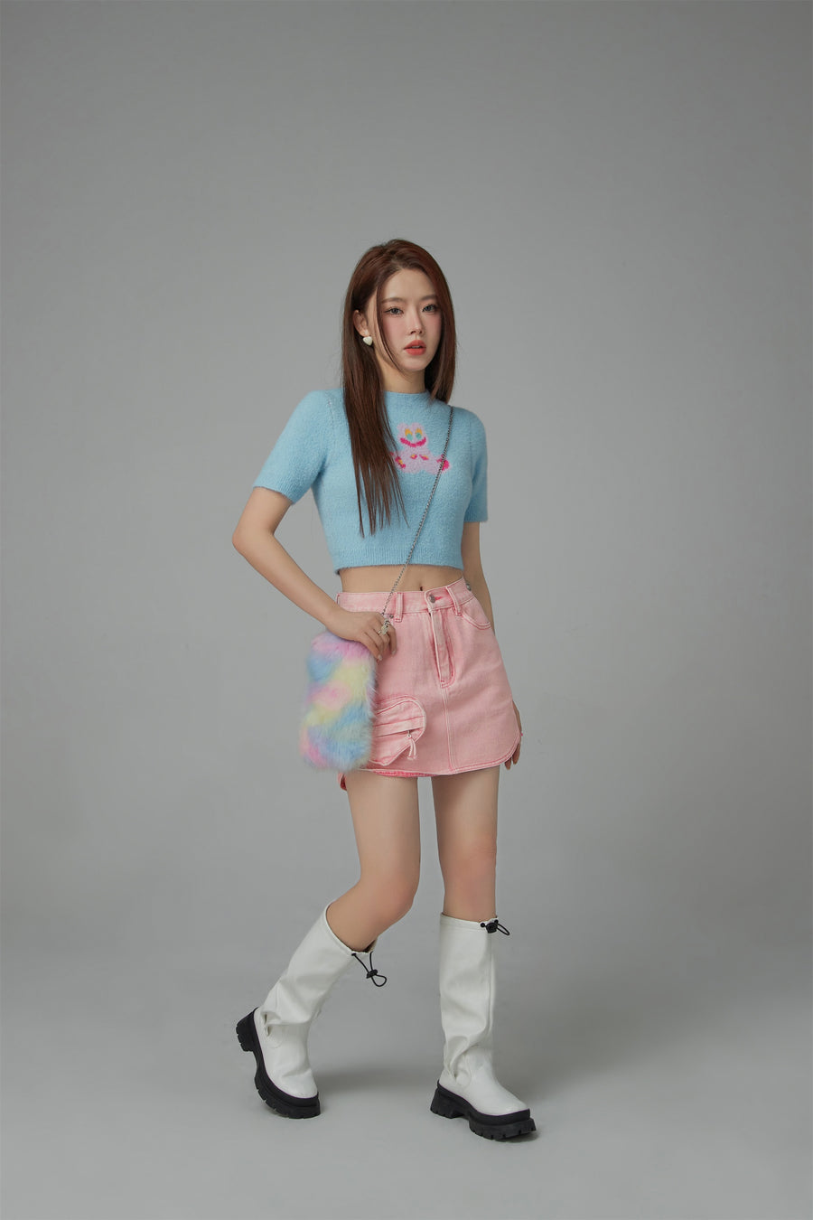 CHUU Funny Rabbit Crop Soft Knit Sweater