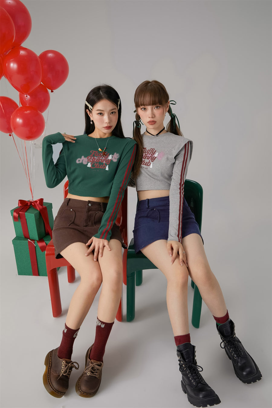 CHUU Heart Pocket Denim Mini Skirt