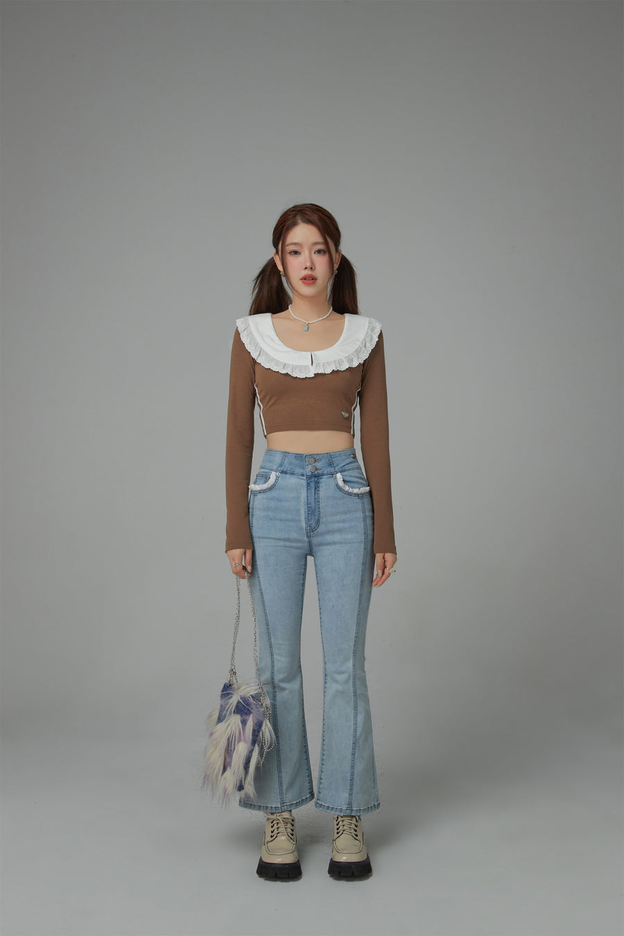 CHUU Eyelet Lace Collar Long-Sleeved Crop Top