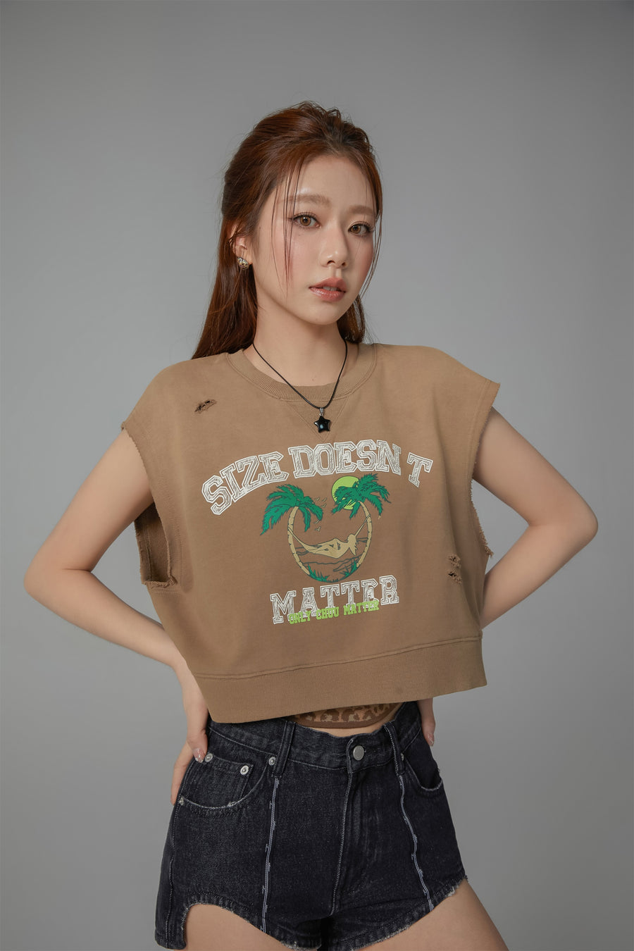 CHUU Size Doesnt Matter Round Neck Loose Fit Vest