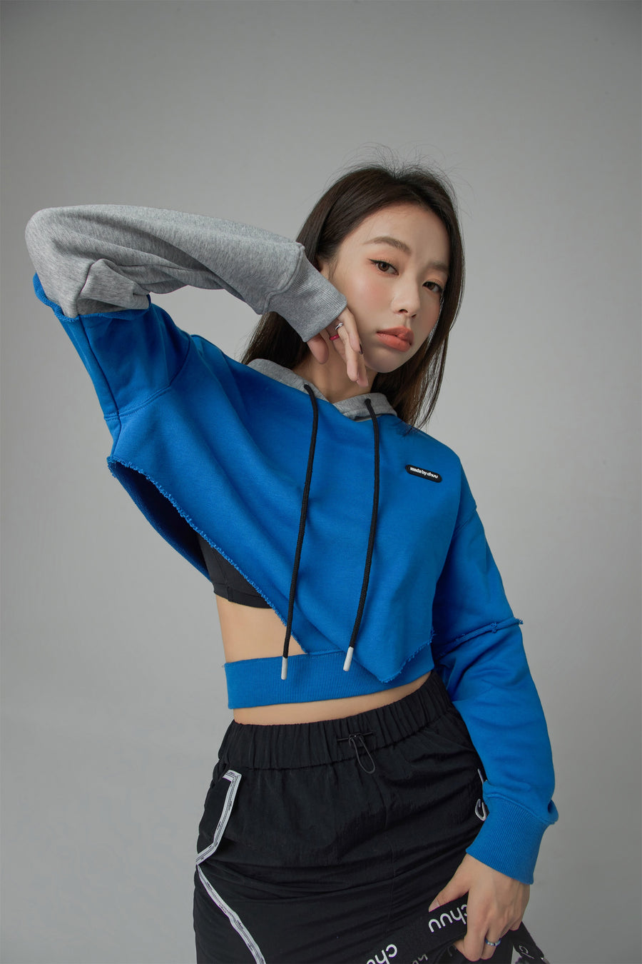 CHUU Side Slit Color Hoodie