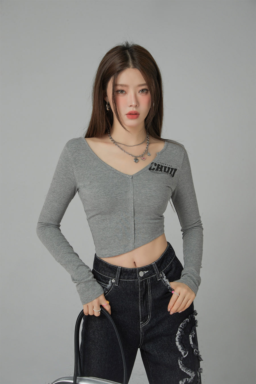 CHUU Deep V-Neck Long Sleeved Top