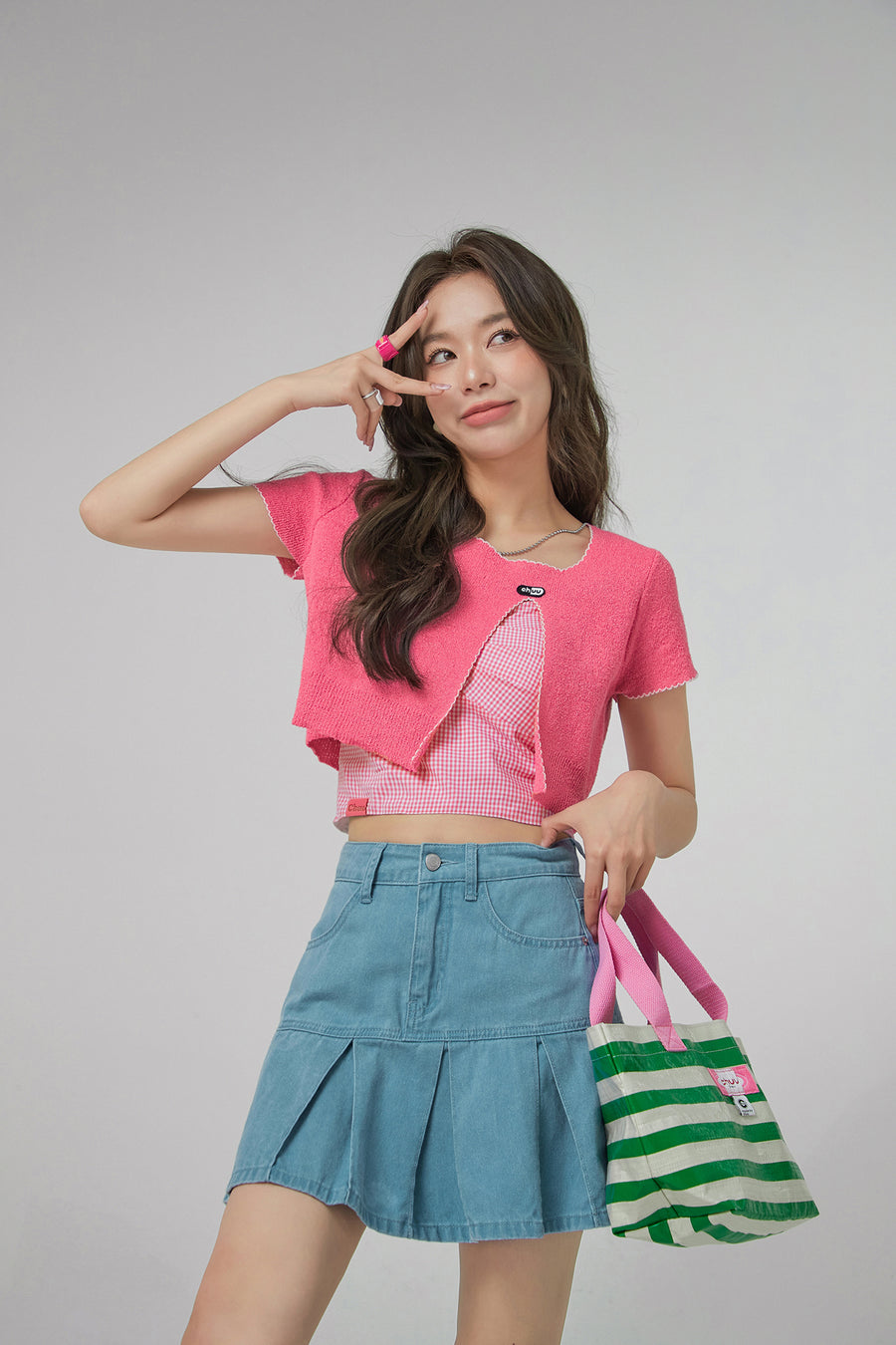 CHUU Front Slit Crop Top