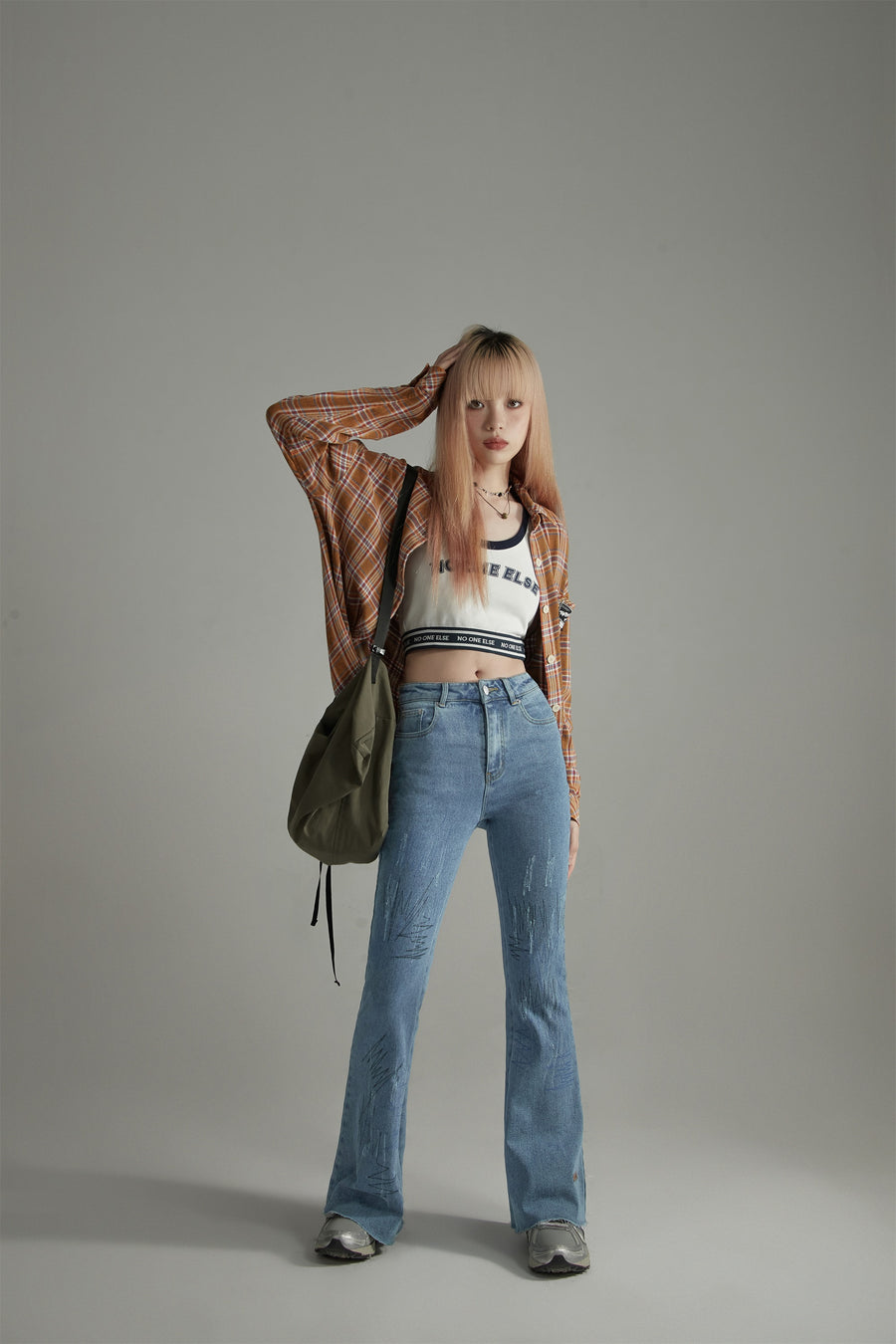 CHUU Slim Bootcut Denim Jeans