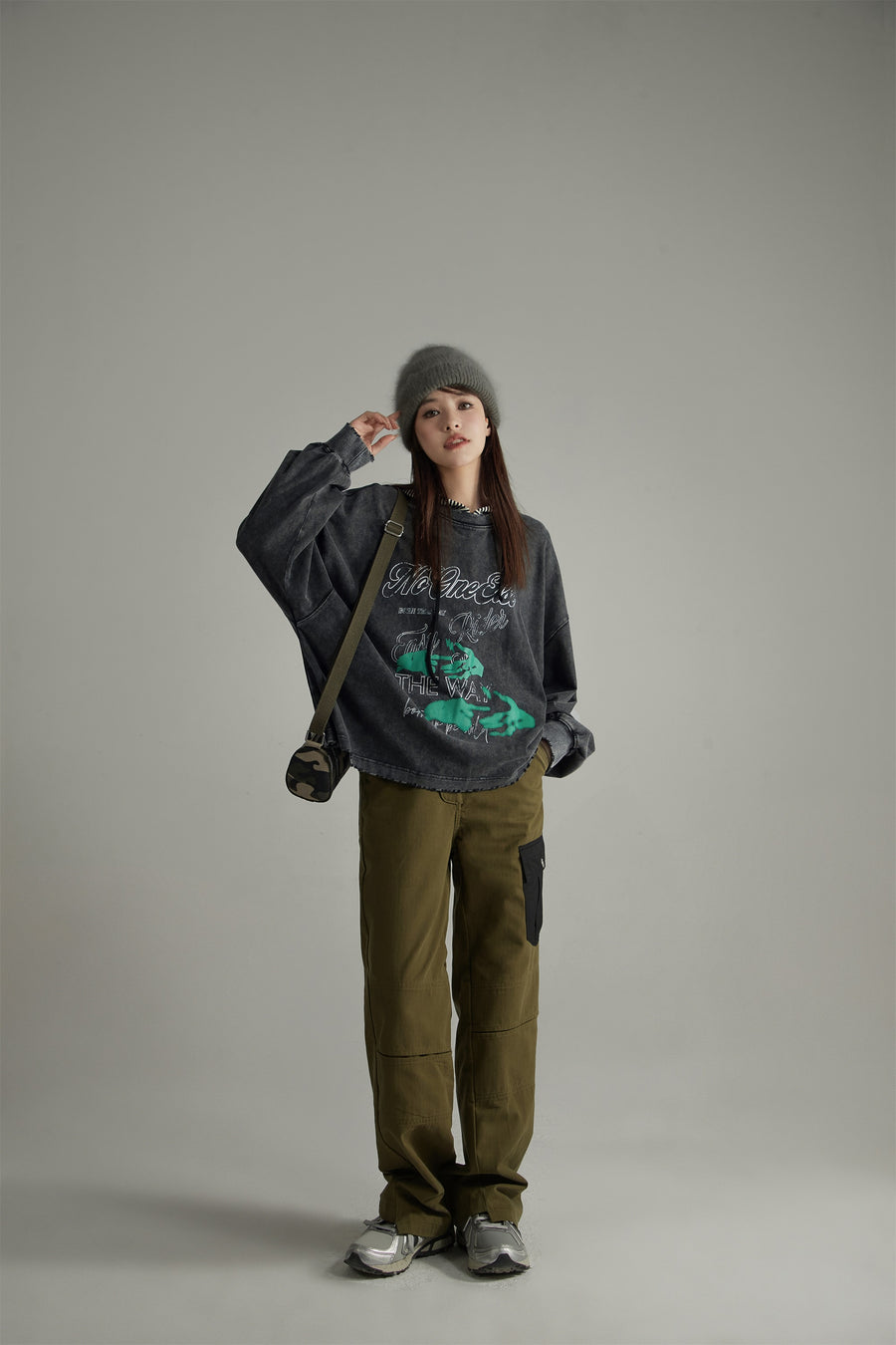 CHUU Noe Pattern Loose Fit T-Shirt