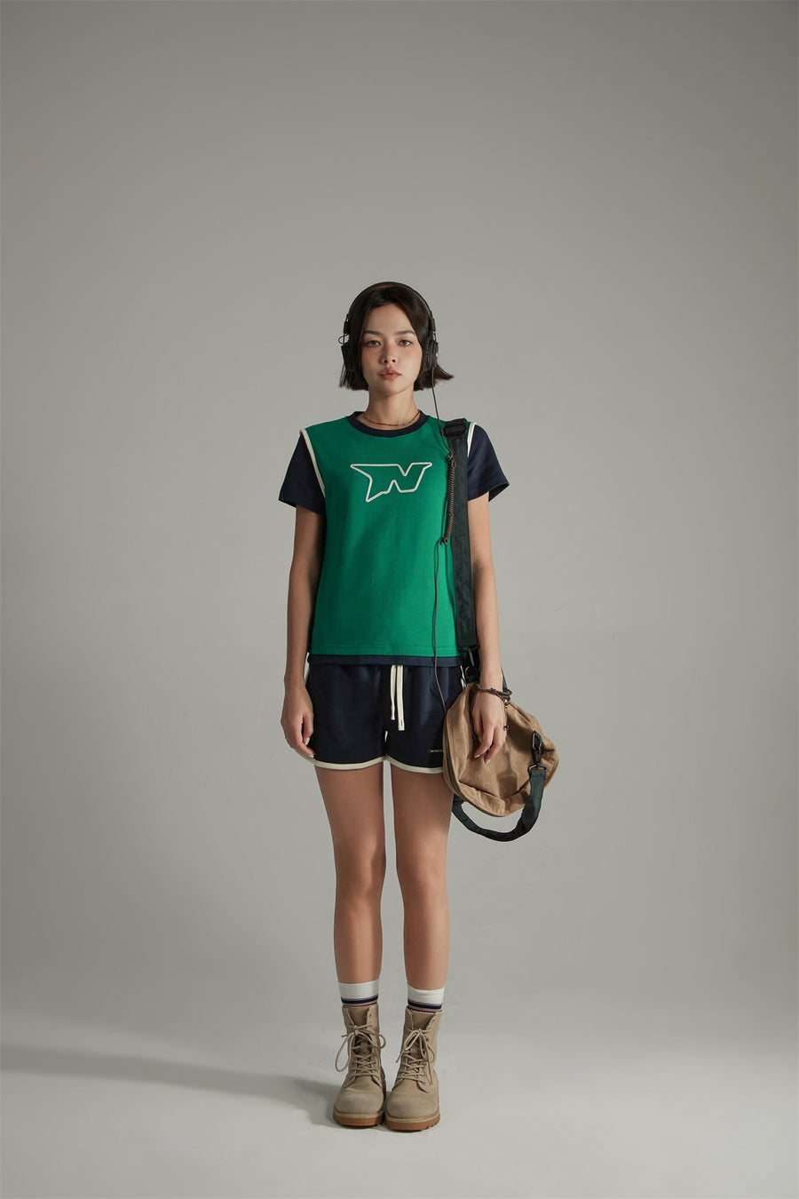 CHUU Embroidered Color Two Toned T-Shirt