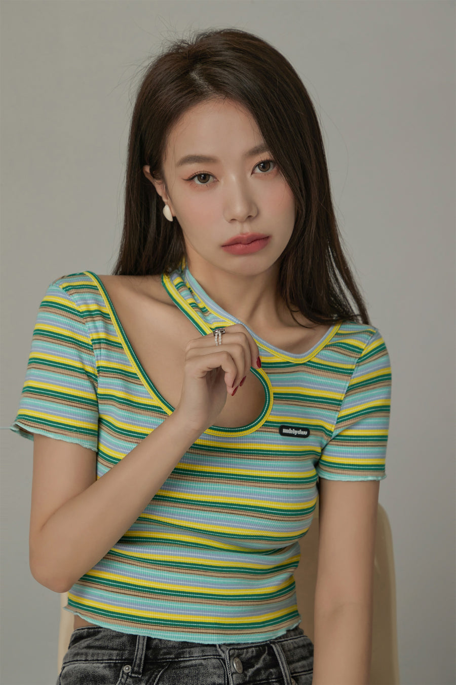 CHUU Color Stripe Cut Out T-Shirt